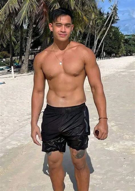 pinoy hunks twitter